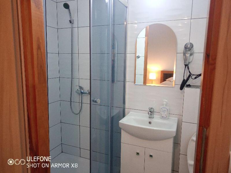 Willa Cyprys - Pokoje I Apartamenty Z Aneksami - Centrum Wisla Bagian luar foto